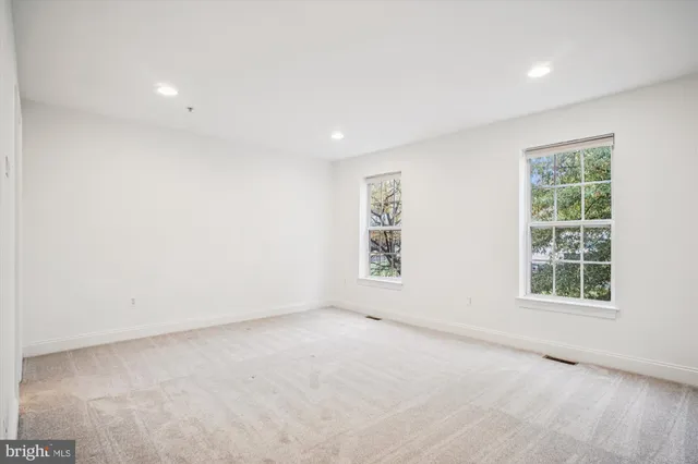 $580,000 | 8085 Gatehouse Road, Unit 4, Falls Church, VA 22042