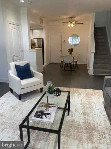 $580,000 | 8085 Gatehouse Road, Unit 4, Falls Church, VA 22042