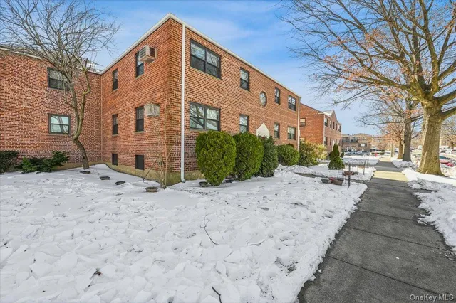 $229,000 | 79-12 155th Avenue, Unit 195 | Lindenwood