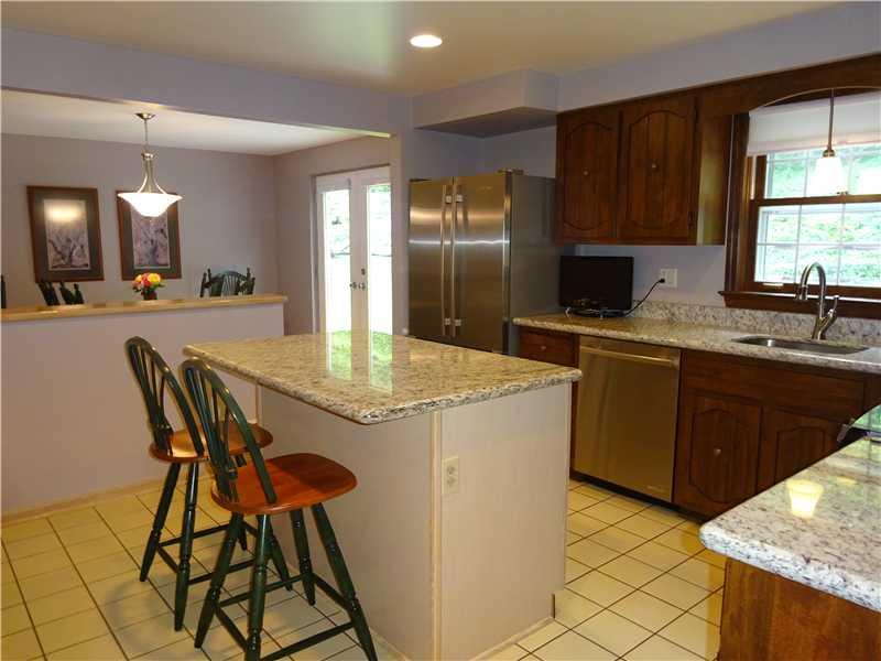 1240 Silver Lane McKees Rocks, PA 15136 - Photo 7 of 23 Kitchen.
