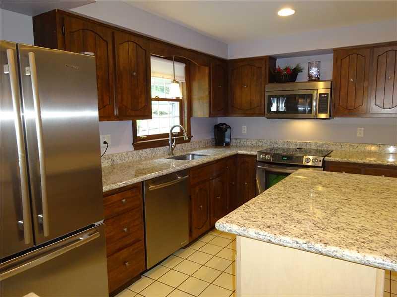 1240 Silver Lane McKees Rocks, PA 15136 - Photo 8 of 23 Kitchen.