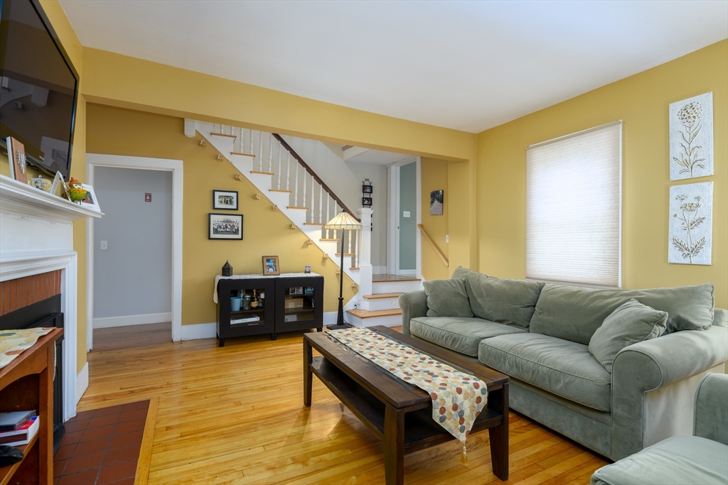 42 Lovell Road Holden, MA 01520 - Photo 14 of 26