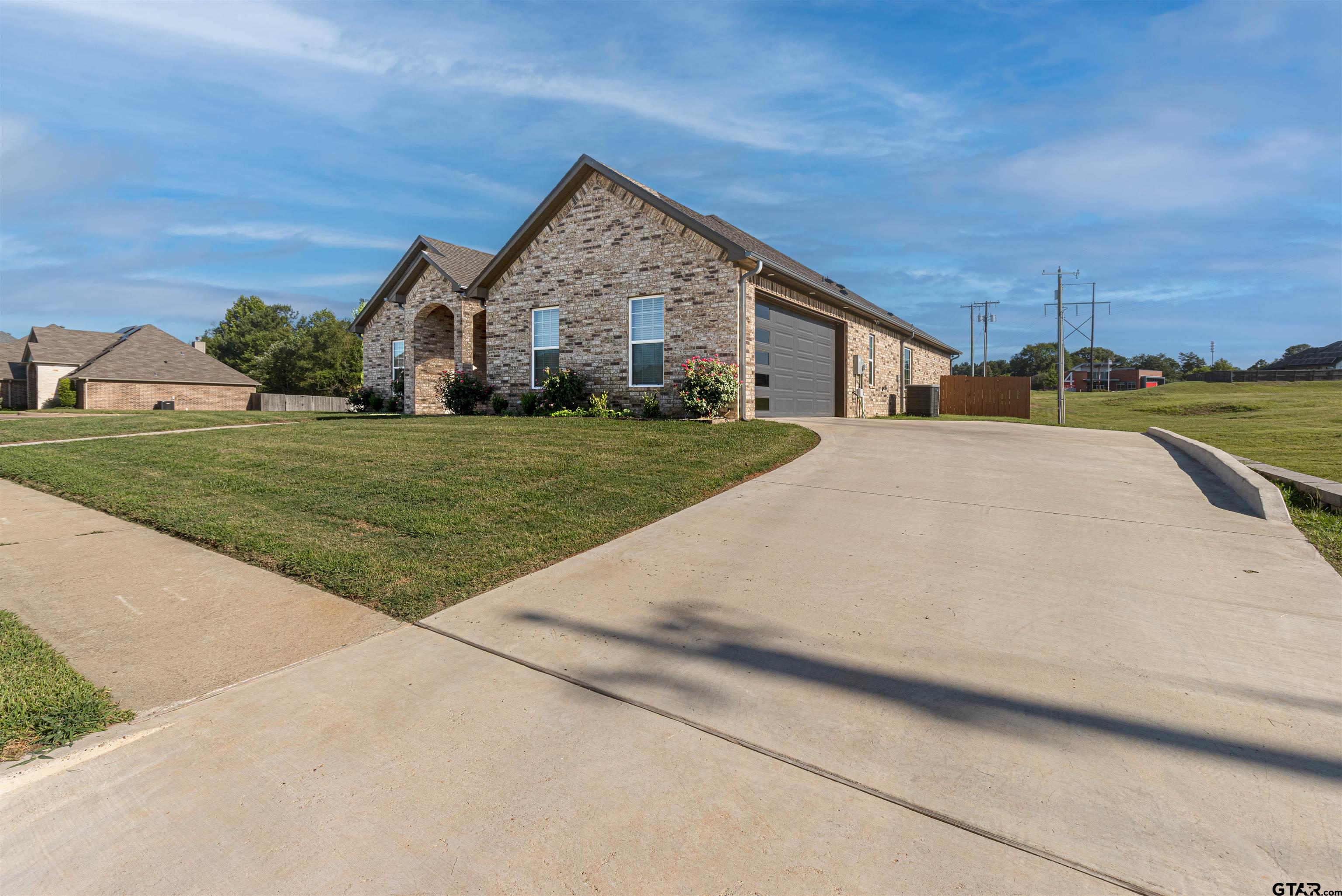1603 Elk River Road Tyler, TX 75703 - Photo 9 of 28