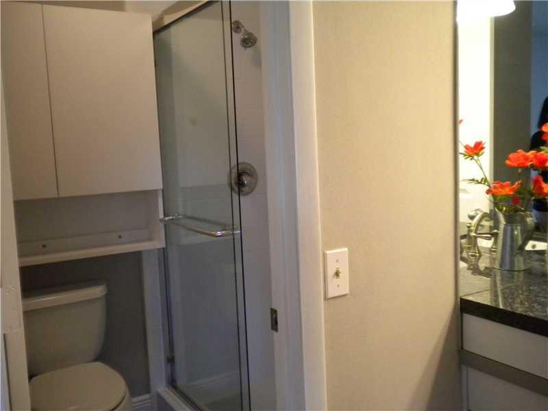 23398 Southwest 54th Way, Unit D Boca Raton, FL 33433 - Photo 10 of 22 Bathroom Master