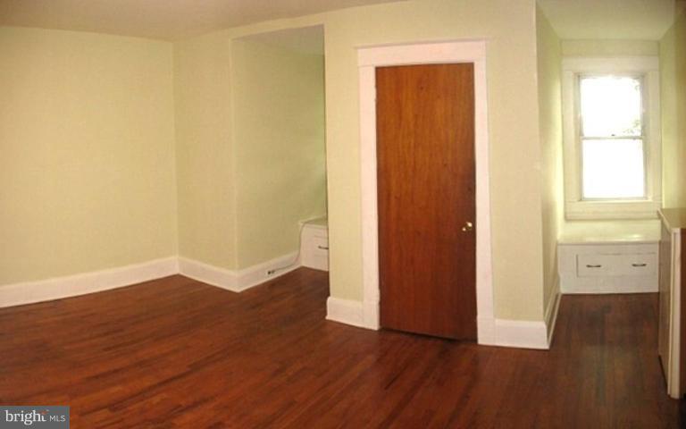 906 East Joppa Road Towson, MD 21286 - Photo 8 of 17 Bedroom #3