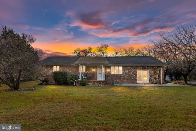 $600,000 | 520 Chestnut Lane, Townsend, DE 19734