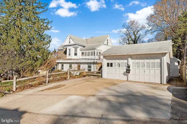 $3,250 | 7301 Chestnut Avenue, Unit 1, Elkins Park, PA 19027