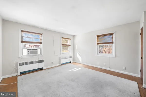 $3,000 | 7301 Chestnut Avenue, Unit 1, Elkins Park, PA 19027