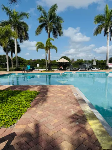 $2,400 | 840 Marina Del Ray Lane, Unit 4, West Palm Beach, FL 33401