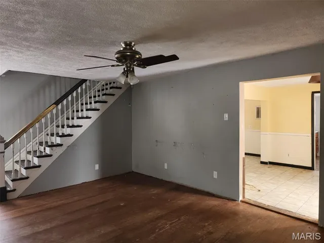 $74,900 | 216 South Pine Street, Stonington, IL 62567