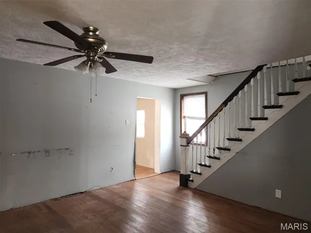 $74,900 | 216 South Pine Street, Stonington, IL 62567