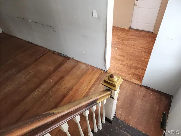 $58,000 | 216 South Pine Street, Stonington, IL 62567