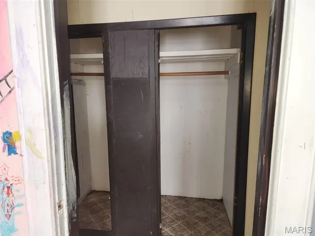 $74,900 | 216 South Pine Street, Stonington, IL 62567