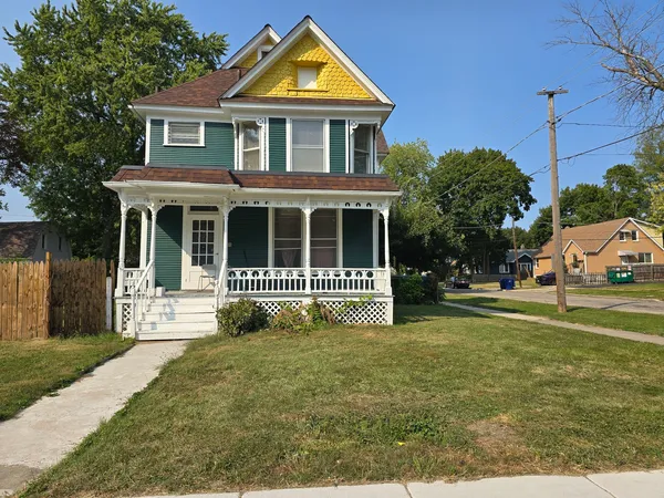 $280,000 | 702 Franklin Street, Waukegan, IL 60085