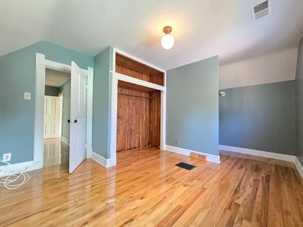 $274,900 | 702 Franklin Street, Waukegan, IL 60085