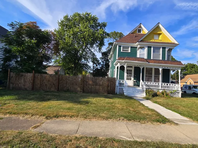 $280,000 | 702 Franklin Street, Waukegan, IL 60085