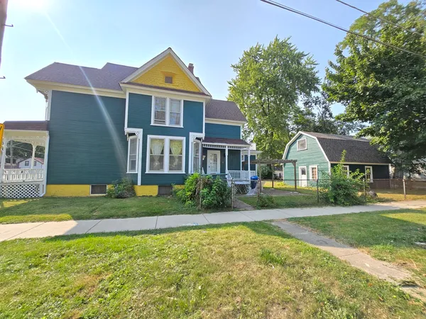 $274,900 | 702 Franklin Street, Waukegan, IL 60085
