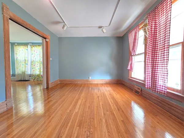 $274,900 | 702 Franklin Street, Waukegan, IL 60085