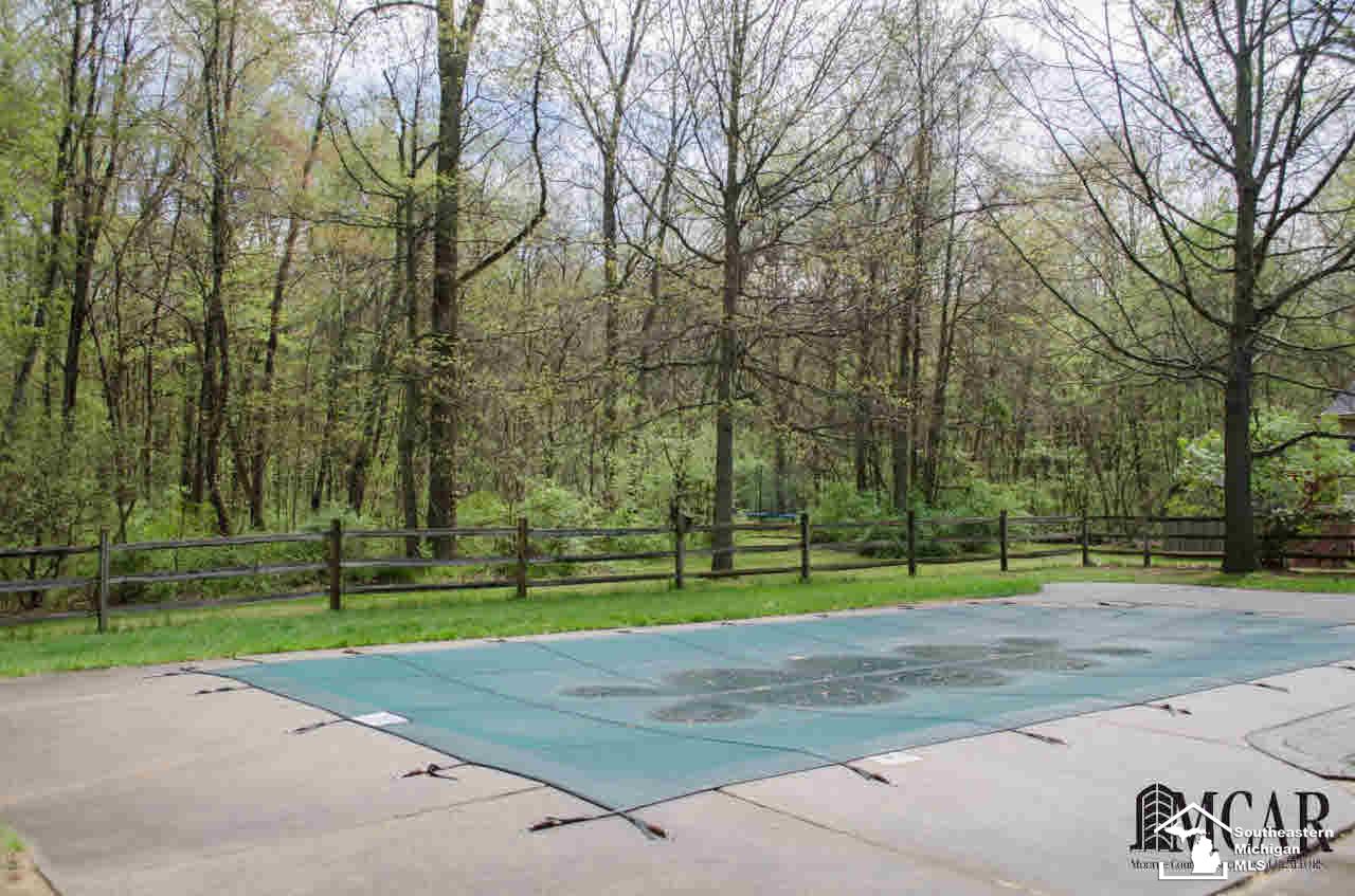 9372 Douglas Road Temperance, MI 48182 - Photo 33 of 36 Gallery Image 33