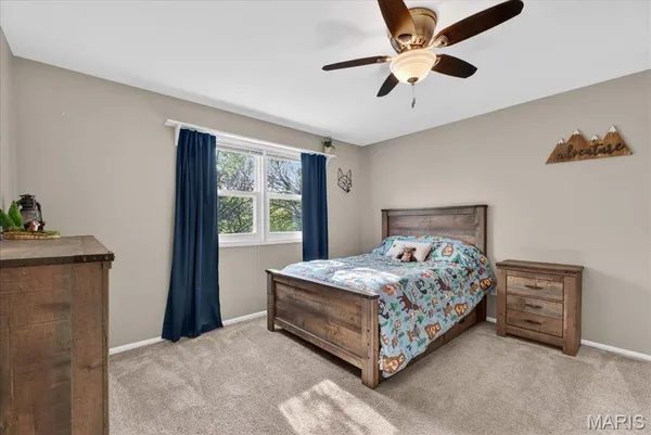 $709,900 | 927 Baintree Lane, Ballwin, MO 63011