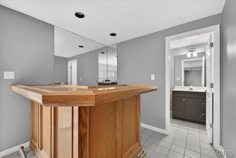 $709,900 | 927 Baintree Lane, Ballwin, MO 63011