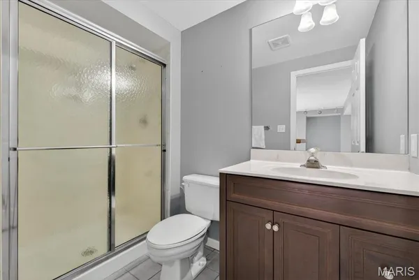 $709,900 | 927 Baintree Lane, Ballwin, MO 63011