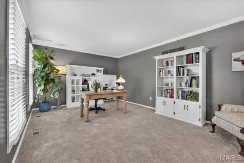 $709,900 | 927 Baintree Lane, Ballwin, MO 63011