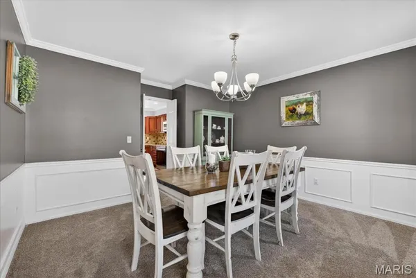 $709,900 | 927 Baintree Lane, Ballwin, MO 63011