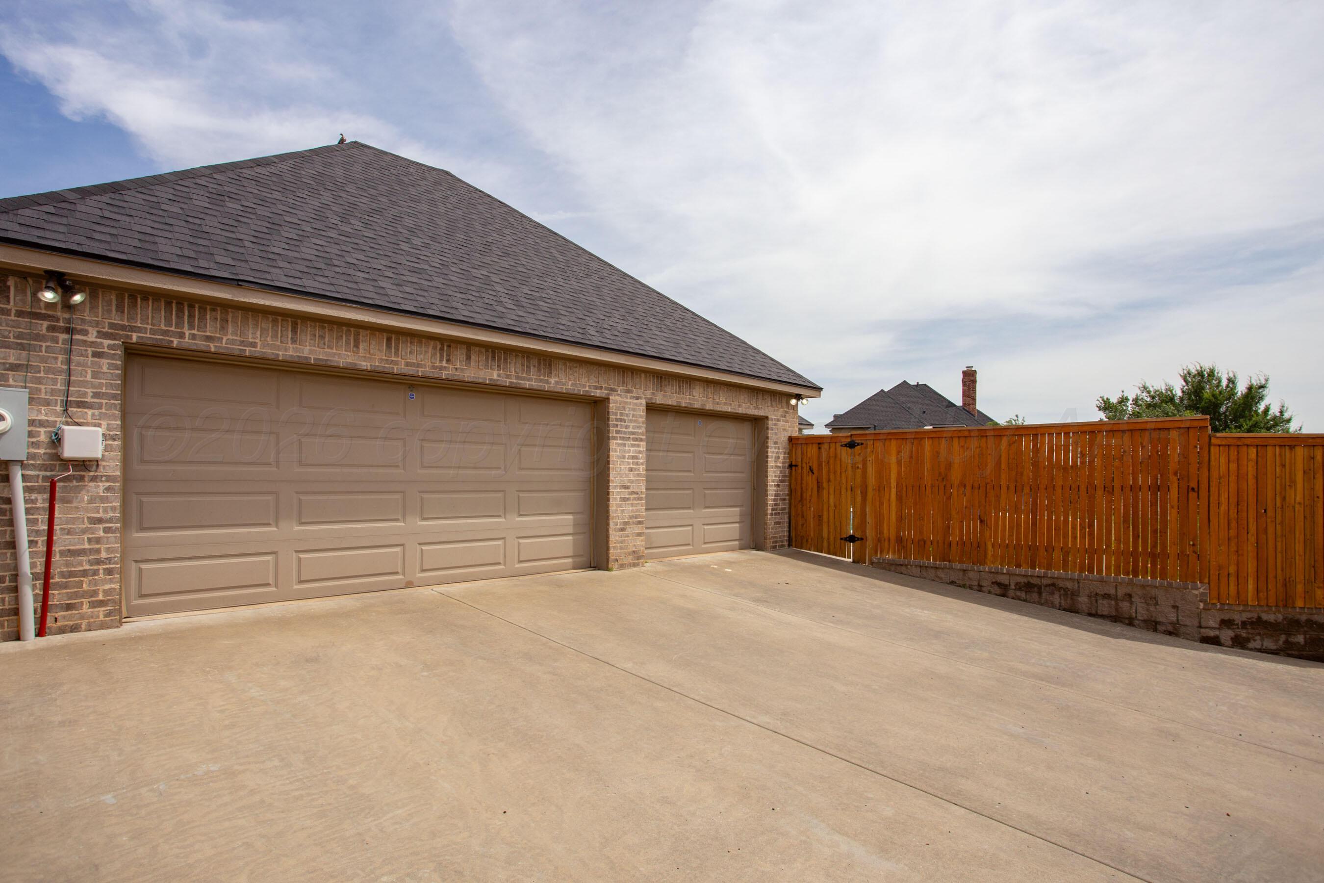 6903 Longleaf Lane Amarillo, TX 79124 - Photo 41 of 43 3 Car Garage