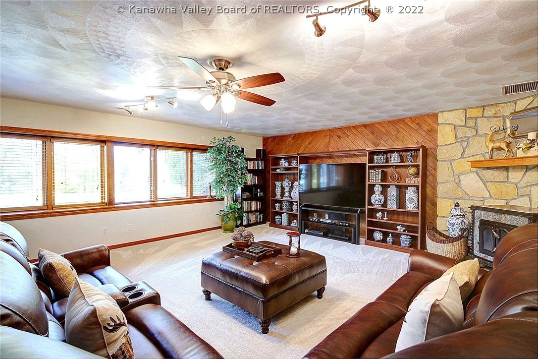 139 Kilgore Road Scott Depot, WV 25560 - Photo 13 of 30 Gallery Image 13