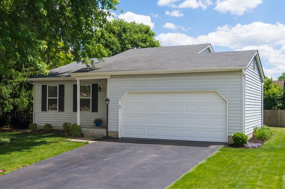 1635 Rushing Way Columbus, OH 43235 - Photo 2 of 29 Gallery Image 2