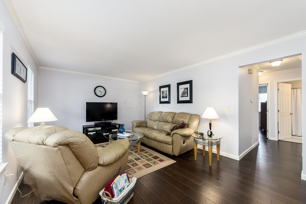 1635 Rushing Way Columbus, OH 43235 - Photo 3 of 29 Gallery Image 3