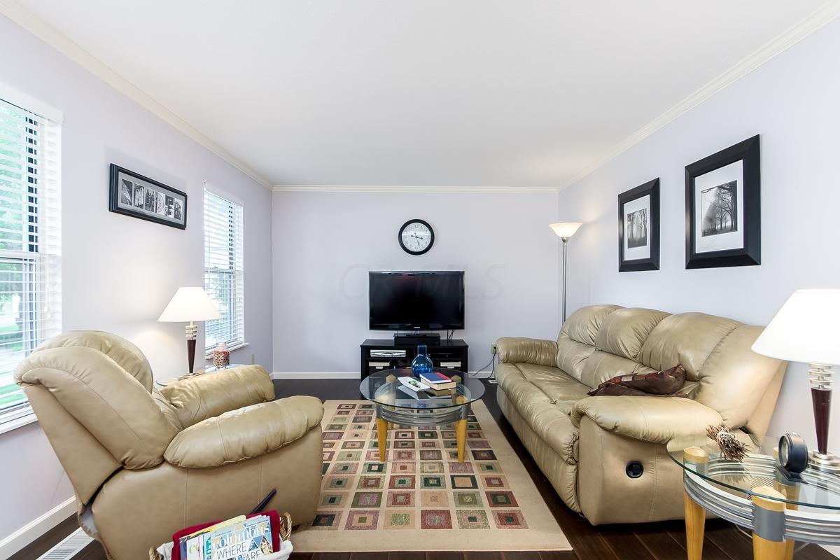 1635 Rushing Way Columbus, OH 43235 - Photo 4 of 29 Gallery Image 4