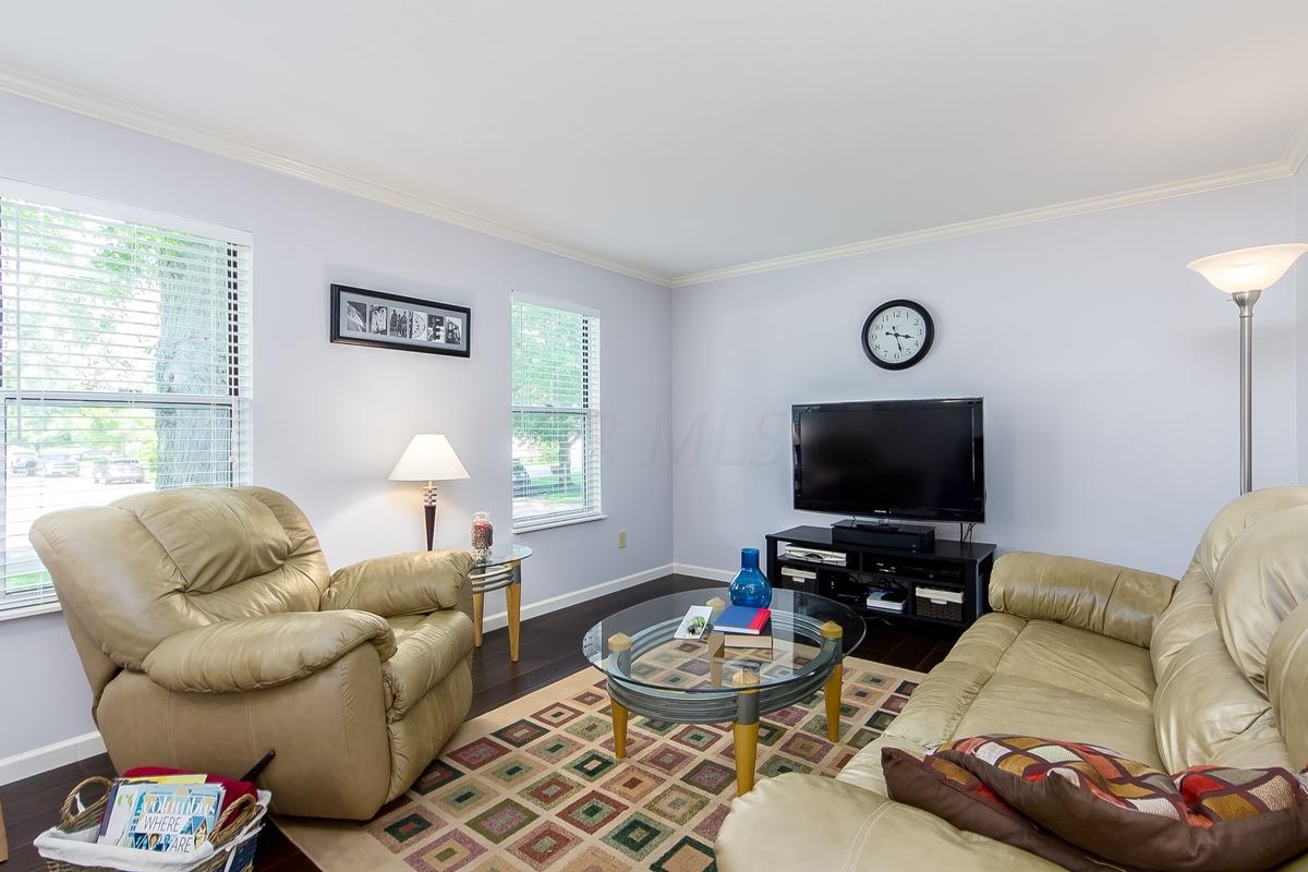 1635 Rushing Way Columbus, OH 43235 - Photo 5 of 29 Gallery Image 5