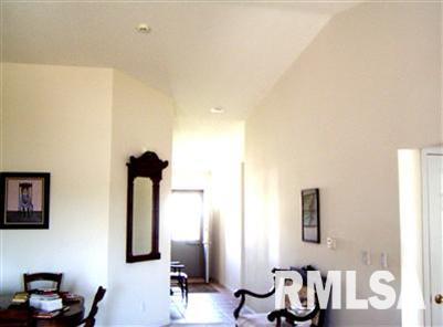 512 Mill Ridge Road Clinton, IA 52732 - Photo 4 of 7 Gallery Image 4