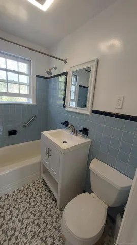 $3,295 | 62 Euclid Avenue, Stamford, CT 06902