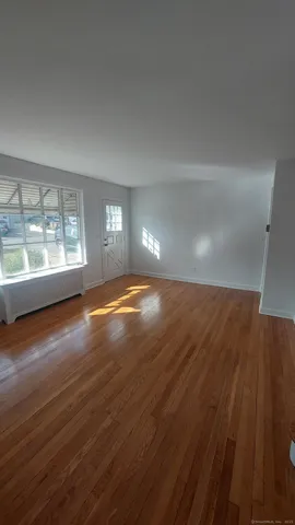 $3,295 | 62 Euclid Avenue, Stamford, CT 06902