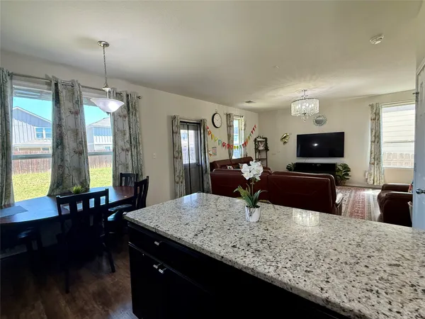 $2,100 | 152 Green Egret Way, Leander, TX 78641