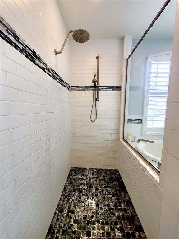 10004 Tree Tops Lake Road Tampa, FL 33626 - Photo 31 of 74 Gallery Image 31