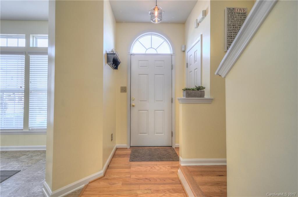 4888 Prosperity Ridge Road, Unit 119 Charlotte, NC 28269 - Photo 2 of 24 Gallery Image 2