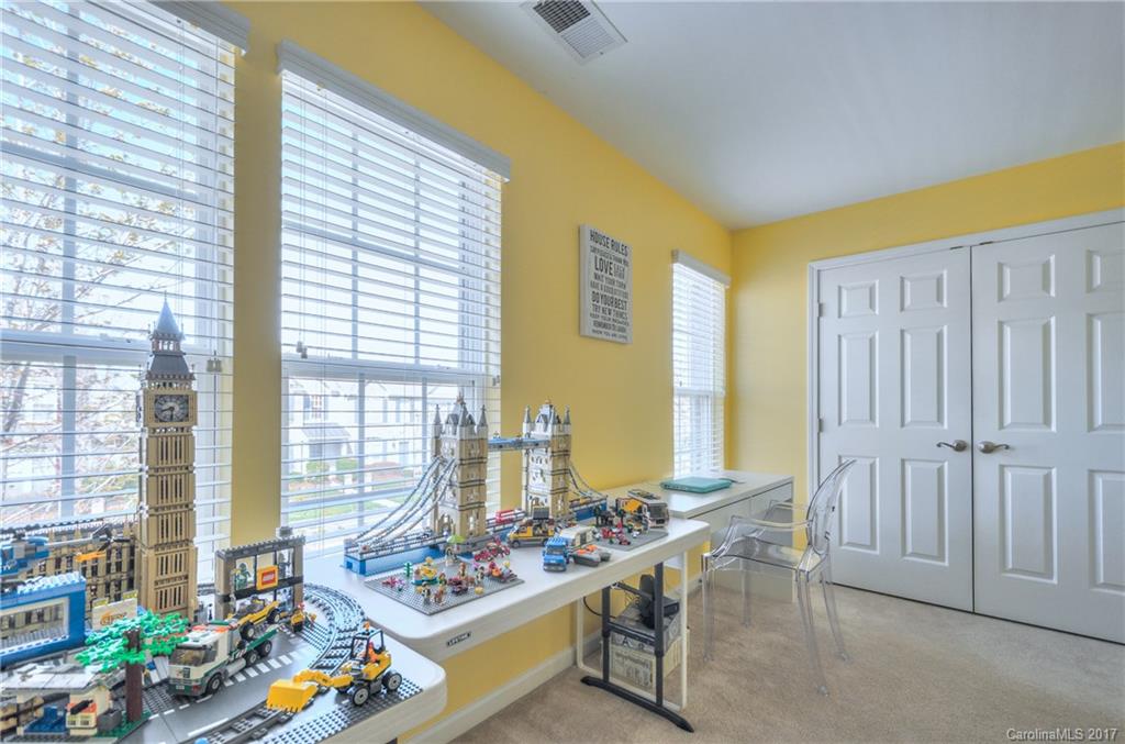 4888 Prosperity Ridge Road, Unit 119 Charlotte, NC 28269 - Photo 21 of 24 Gallery Image 21