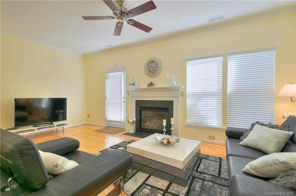 4888 Prosperity Ridge Road, Unit 119 Charlotte, NC 28269 - Photo 5 of 24 Gallery Image 5