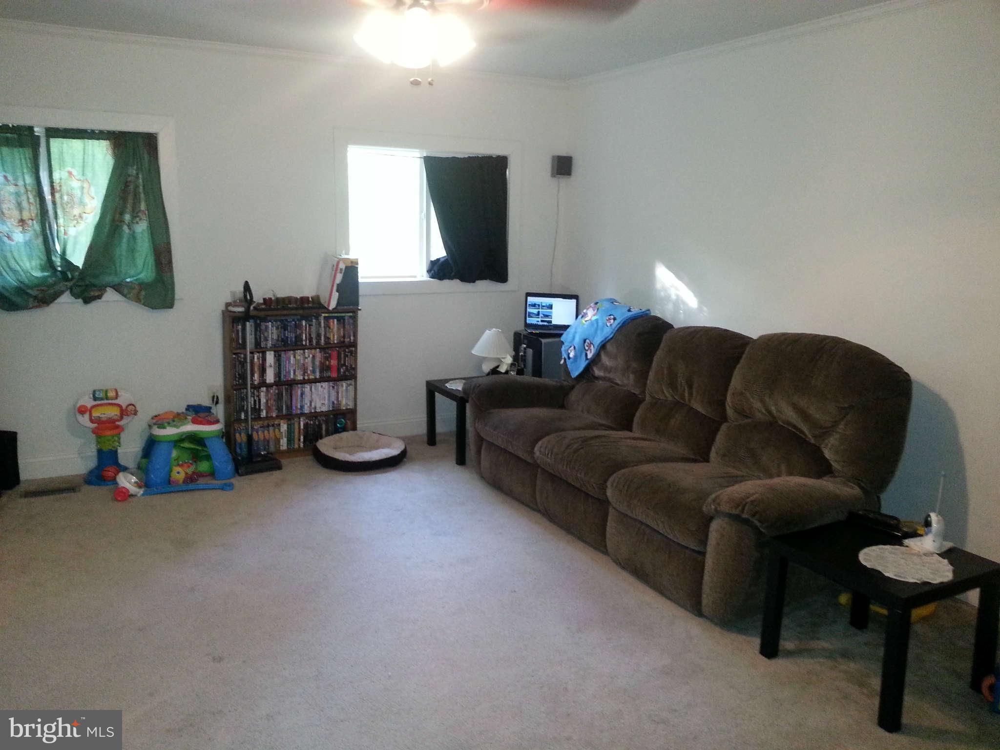 370 Nancy Jack Road Gerrardstown, WV 25420 - Photo 7 of 30 Living Room