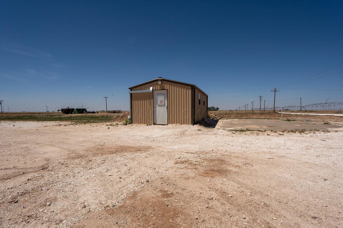 693 County Road 24 Muleshoe, TX 79347 - Photo 48 of 98 Shop/grooming area