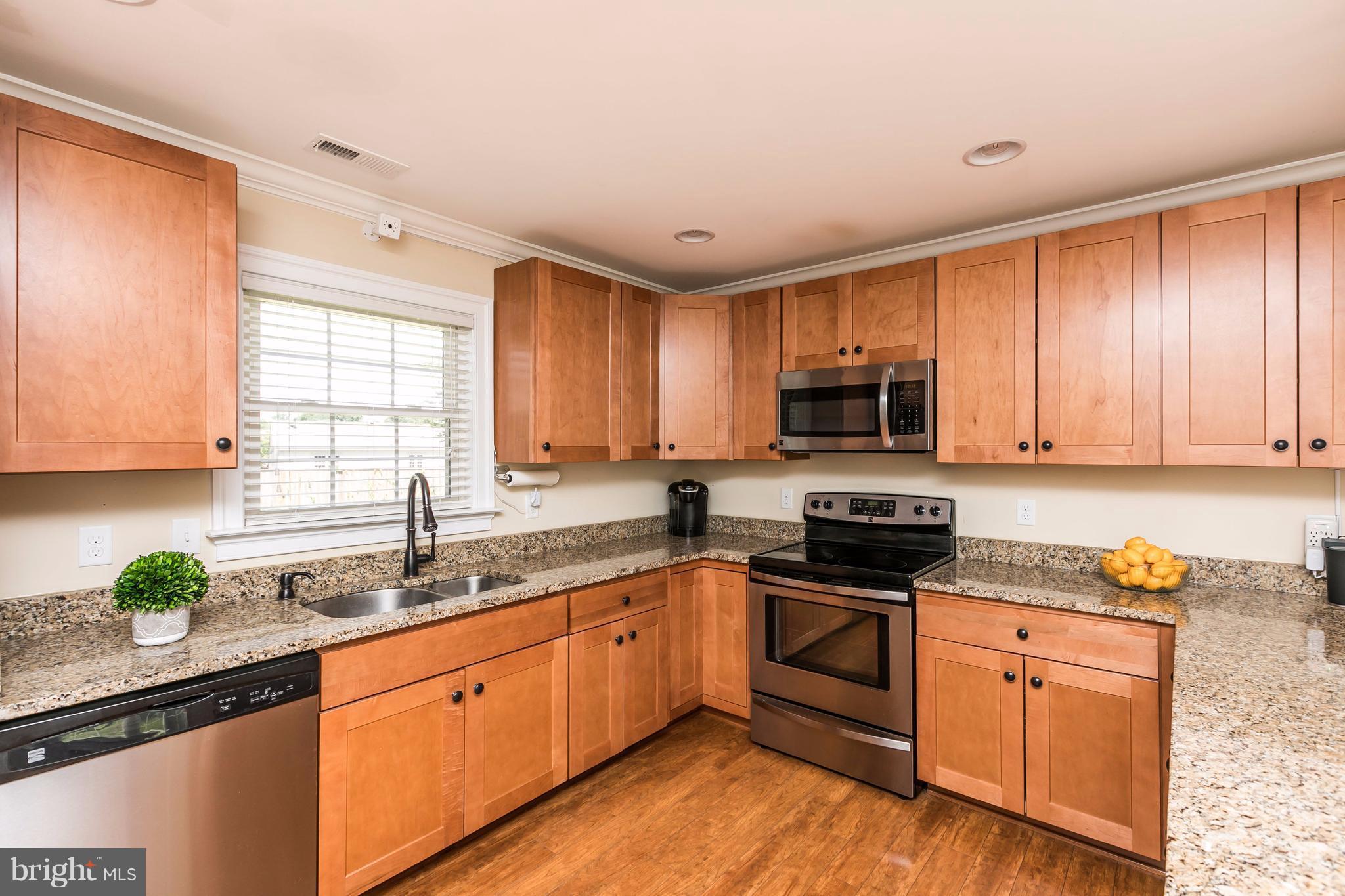 8153 Elizabeth Road Pasadena, MD 21122 - Photo 8 of 29 Chef's delight