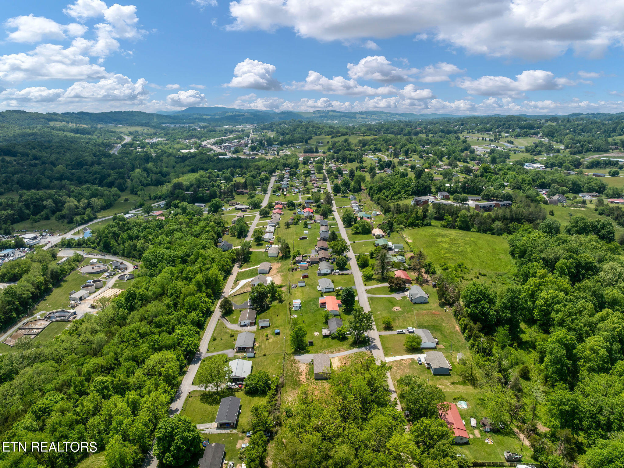 413 Whitaker Street Tazewell, TN 37879 - Photo 50 of 54 DJI_0652