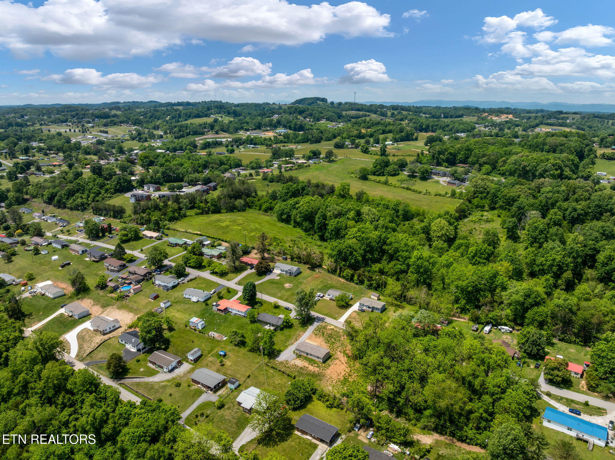 413 Whitaker Street Tazewell, TN 37879 - Photo 52 of 54 DJI_0657