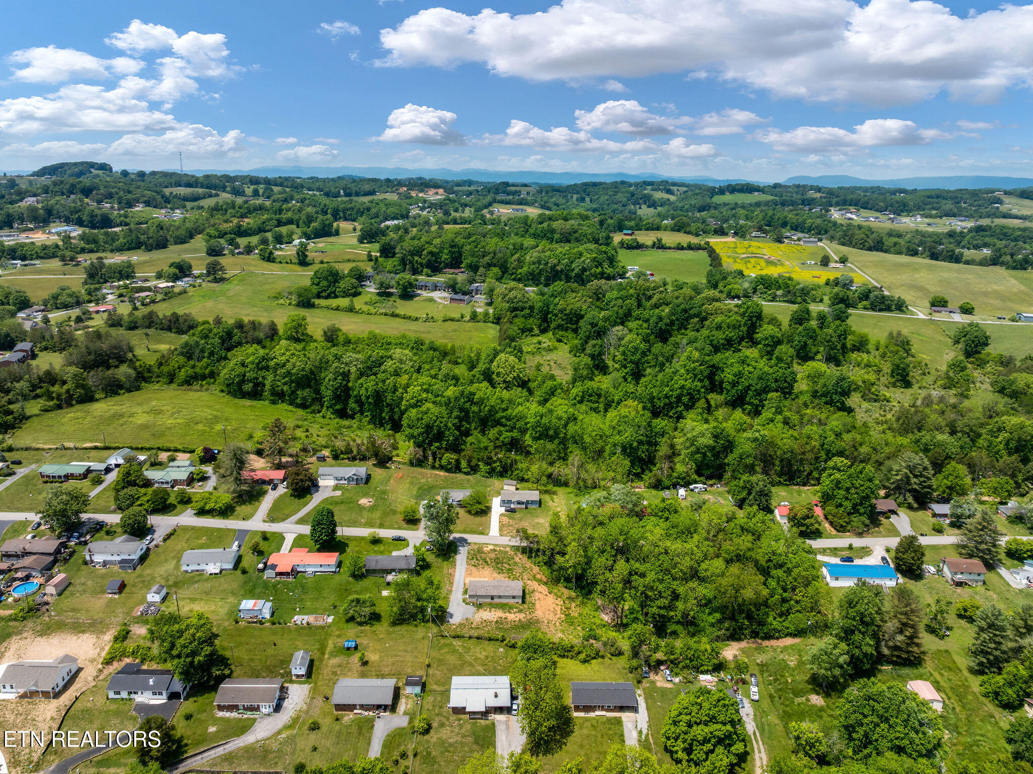413 Whitaker Street Tazewell, TN 37879 - Photo 53 of 54 DJI_0662