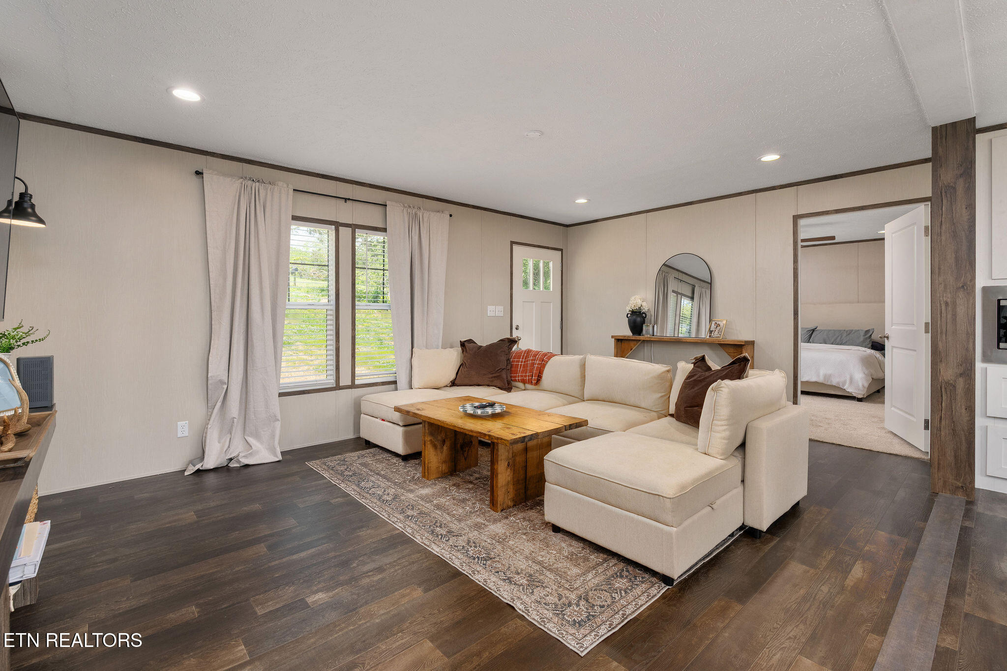 413 Whitaker Street Tazewell, TN 37879 - Photo 7 of 54 DSC01493