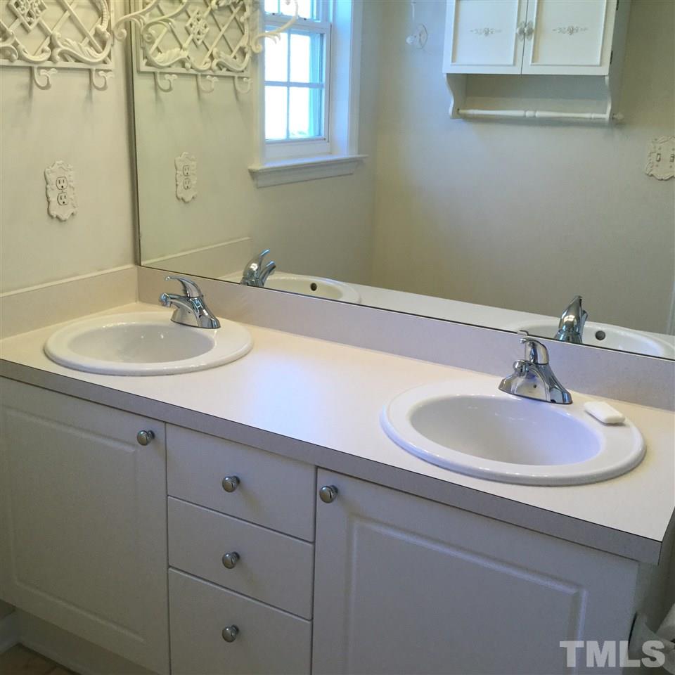 2008 Metacomet Way Raleigh, NC 27604 - Photo 13 of 20 Gallery Image 13